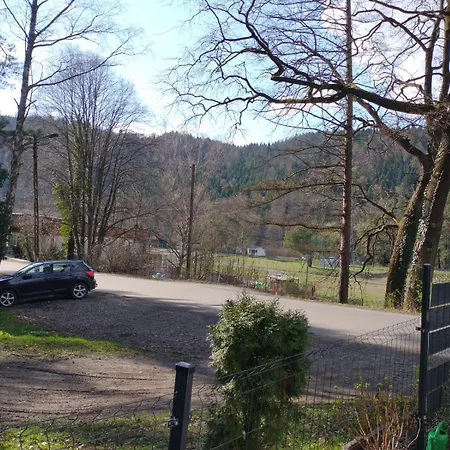 Maly Domek Nad Zatoka Roznowska Vakantiehuis *