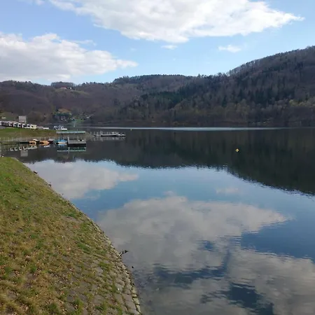 Maly Domek Nad Zatoka Roznowska